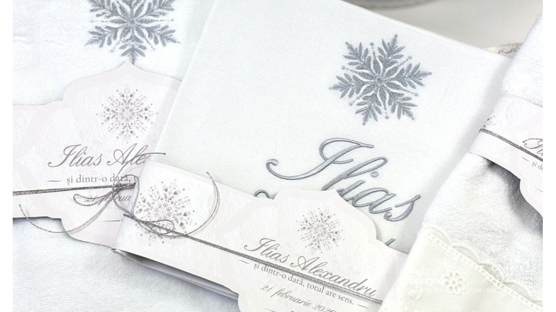 Trusou de botez alb cu gri si dantela bumbac brodata Fulg de Nea 19